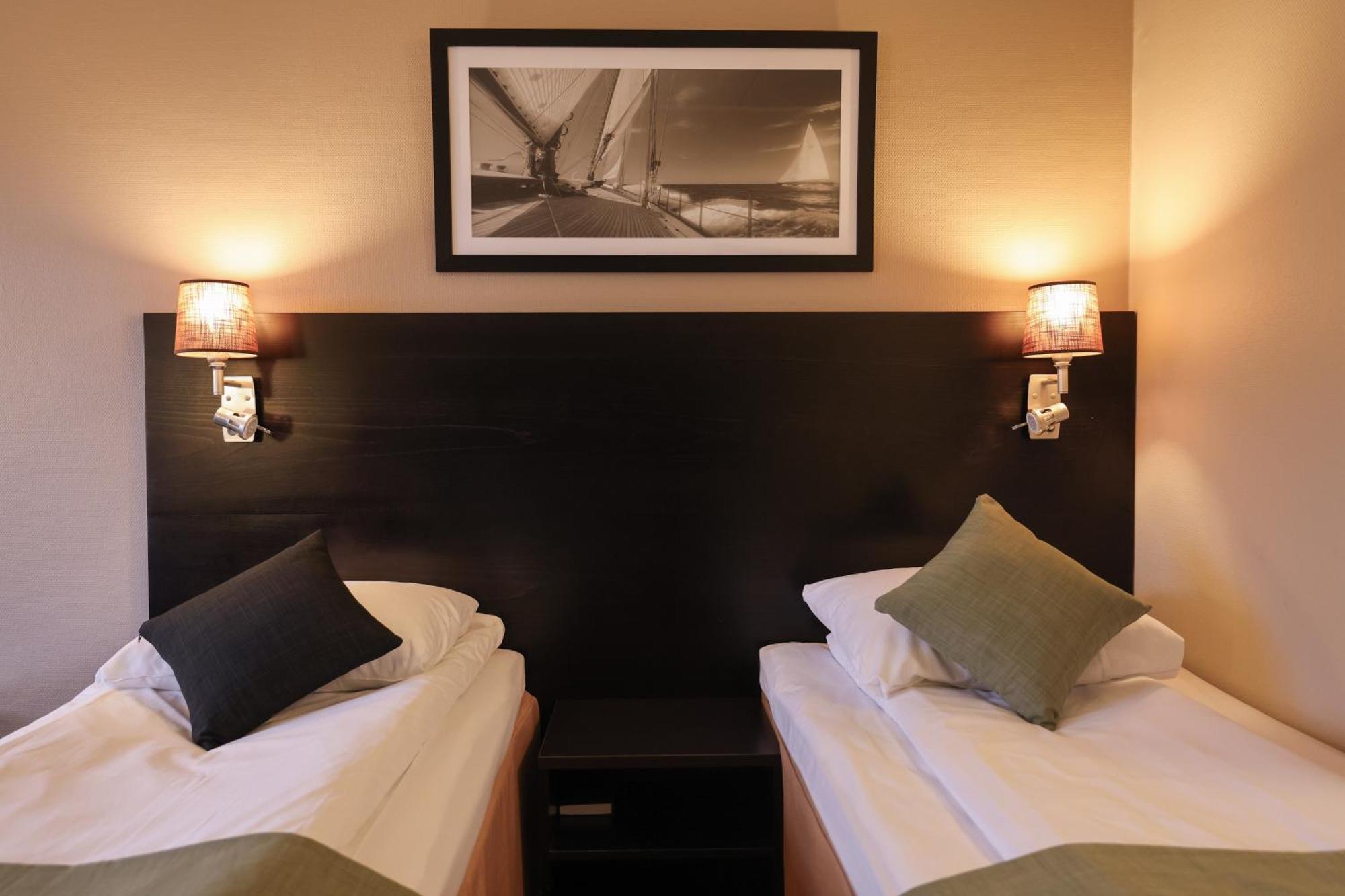 Quality Hotel Floro Exterior photo